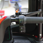 Триместна Електрическа Триколка MaxMotors X3 1800W - RED - Image 11