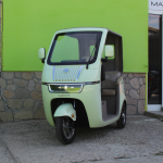 Триместна електрическа триколка Max Motors LUXURY BUS Green